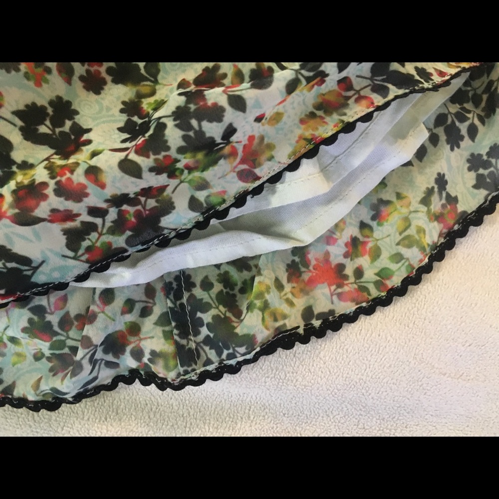 Spring dress - Picture 6 of 6
